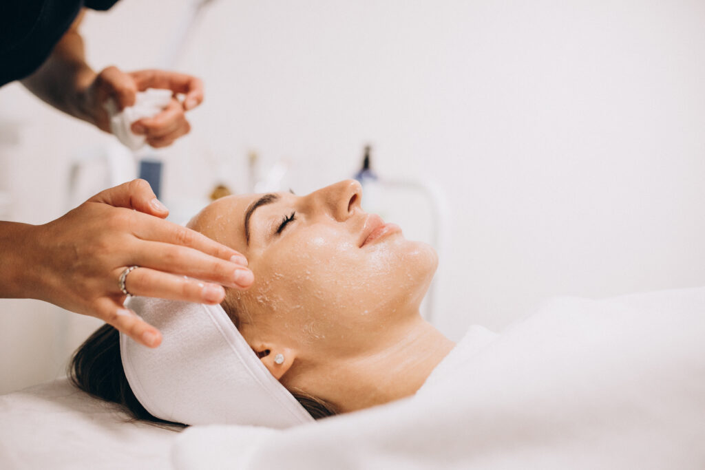 Tratamiento facial en Estética, Estilo y Belleza