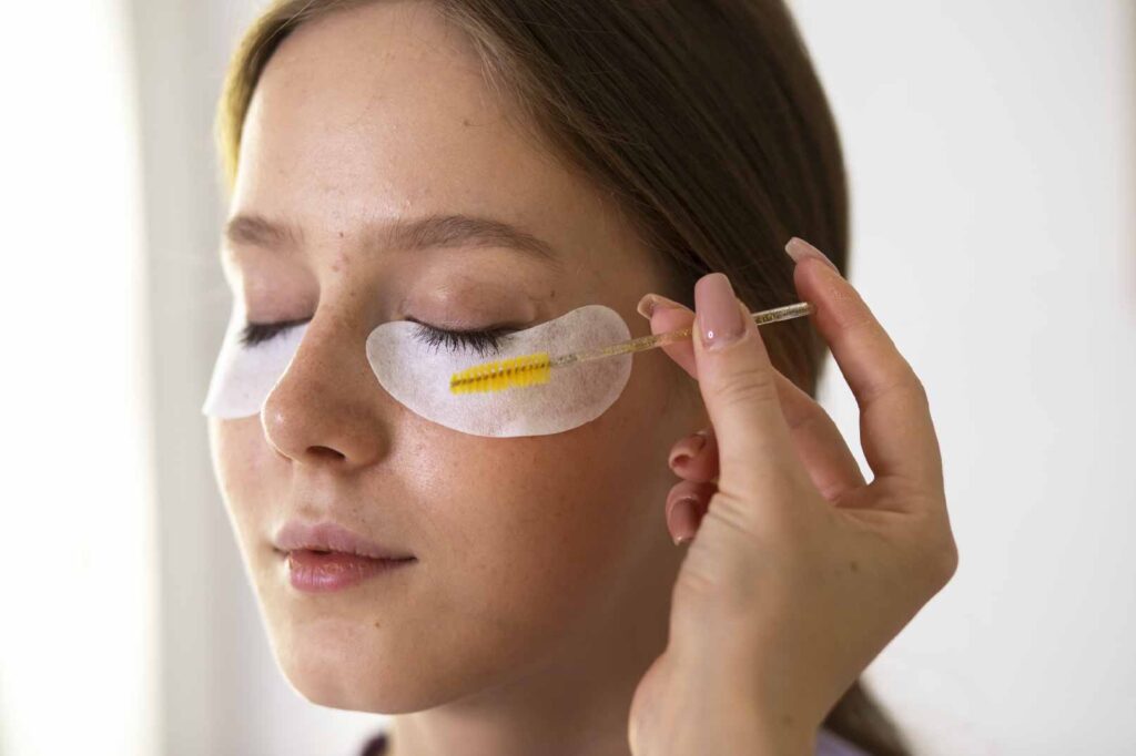 Tratamiento de pestañas y cejas en Estética, Estilo y Belleza
